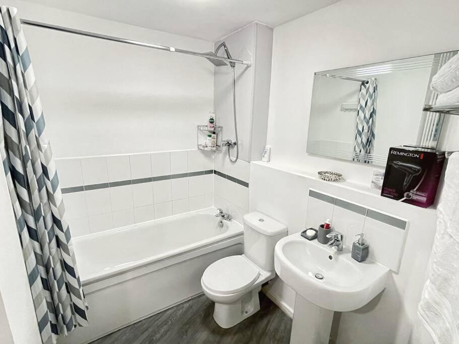 Cityfront Modern Apt Near City Centre/Etihad, Free Parking Manchester Eksteriør billede